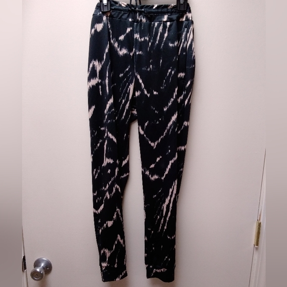 Excellent preowned Jo + Jax 2 piece dance/active/sporty every day wear set - Picture 2 of 5